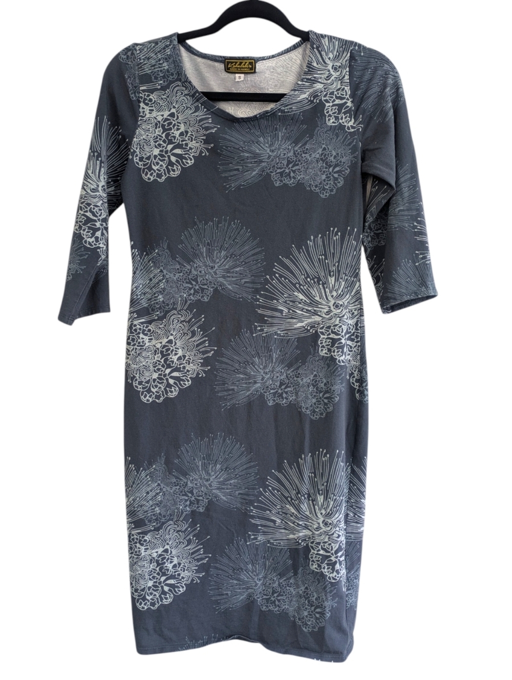 Kahulale'a Blue Floral 3/4 Sleeve Dress. S